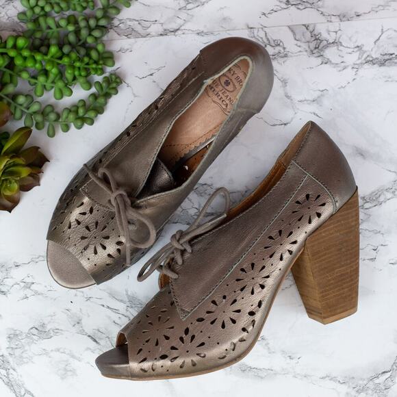 Lucky Brand Peony Pewter Shootie Peep Toe Lace Up Laser Cut Ankle Boot 9 Women's - Picture 1 of 7
